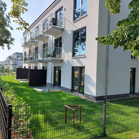 Sporthotel Neuruppin - Apartmenthaus Mit Ferienwohnungen Exteriör bild