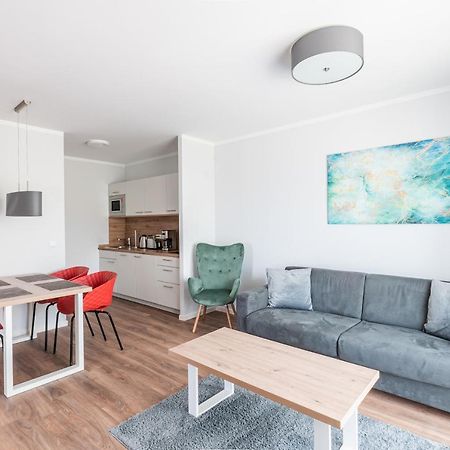 Sporthotel Neuruppin - Apartmenthaus Mit Ferienwohnungen Exteriör bild